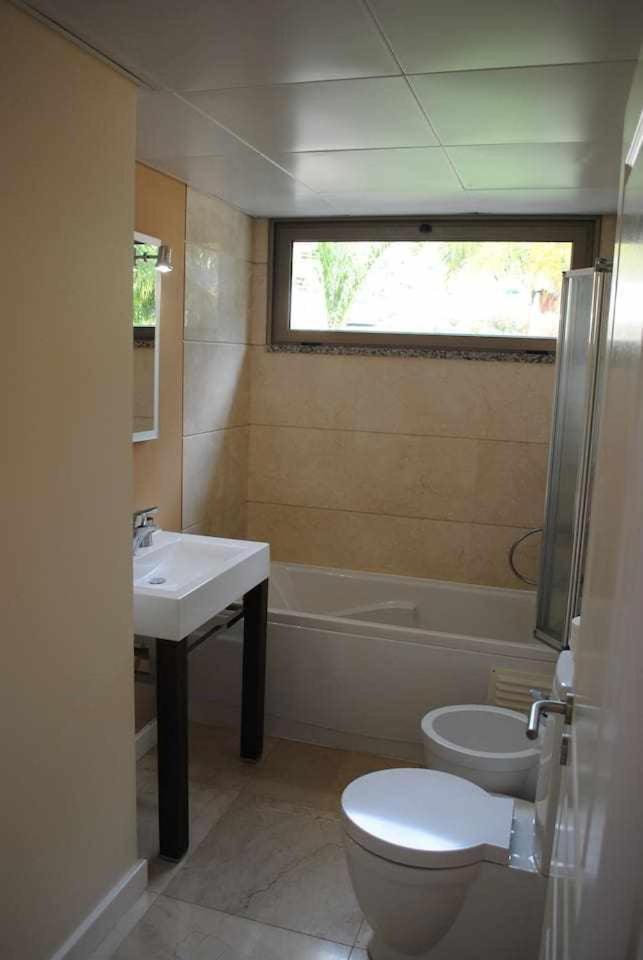 Plaza Bay Luxury Apartment With Swimming Pool Кальета Экстерьер фото
